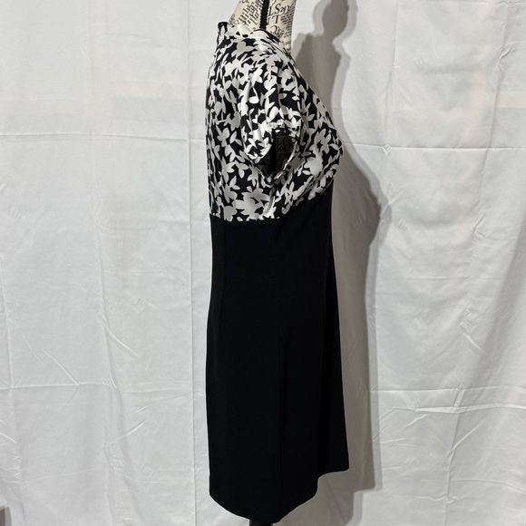 Suzi Chin for Maggy Boutique Monochrome Floral Mini Dress - Picture 3 of 4